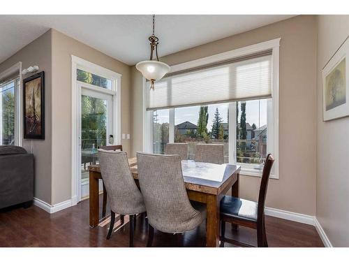 39 Rockcliff Landing Nw, Calgary, AB - Indoor Photo Showing Dining Room