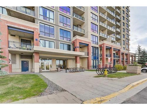 1906-8880 Horton Road Sw, Calgary, AB - Outdoor With Balcony With Facade