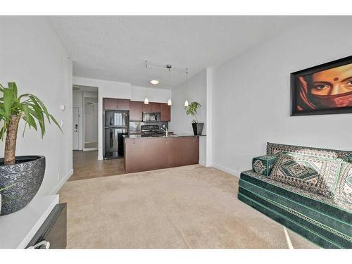 1906-8880 Horton Road Sw, Calgary, AB - Indoor