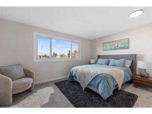 35 Abingdon Court Ne, Calgary, AB - Indoor Photo Showing Bedroom