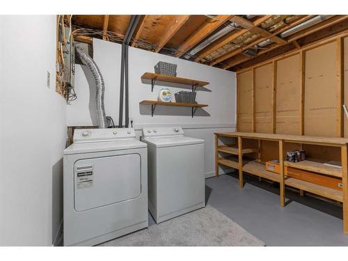 35 Abingdon Court Ne, Calgary, AB - Indoor Photo Showing Laundry Room