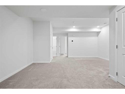 156 Walcrest Boulevard Se, Calgary, AB - Indoor Photo Showing Other Room