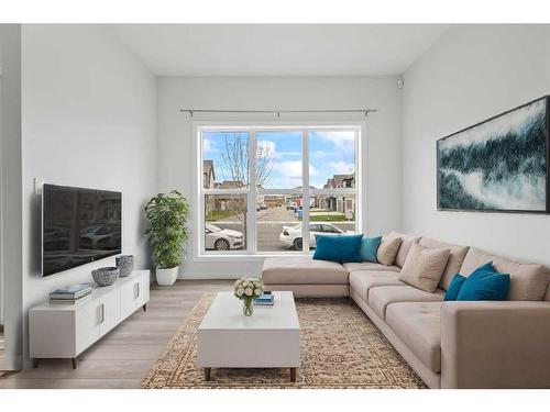 156 Walcrest Boulevard Se, Calgary, AB - Indoor Photo Showing Living Room