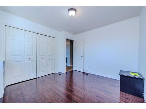 307 Hamptons Mews Nw, Calgary, AB - Indoor Photo Showing Other Room