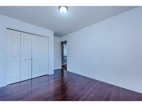 307 Hamptons Mews Nw, Calgary, AB - Indoor Photo Showing Other Room