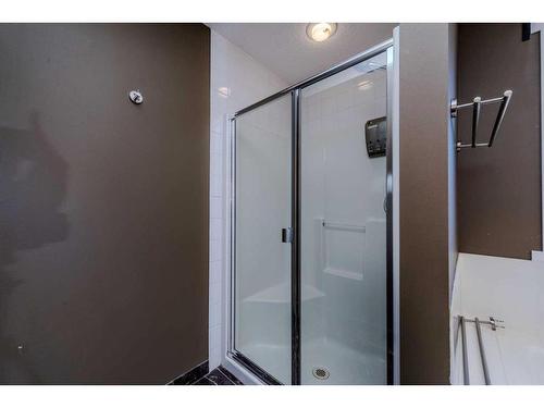 307 Hamptons Mews Nw, Calgary, AB - Indoor Photo Showing Bathroom