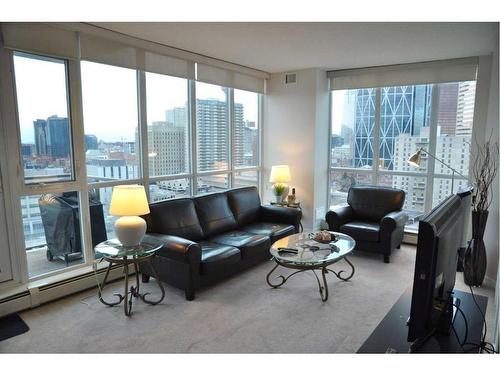 1407-325 3 Street Se, Calgary, AB - Indoor Photo Showing Living Room