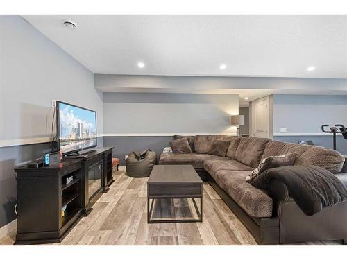 1464 Copperfield Boulevard Se, Calgary, AB - Indoor Photo Showing Other Room