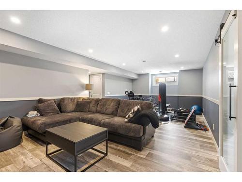 1464 Copperfield Boulevard Se, Calgary, AB - Indoor Photo Showing Living Room