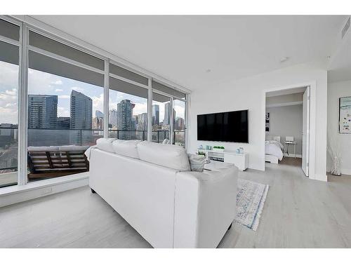 1009-1188 3 Street Se, Calgary, AB - Indoor Photo Showing Living Room