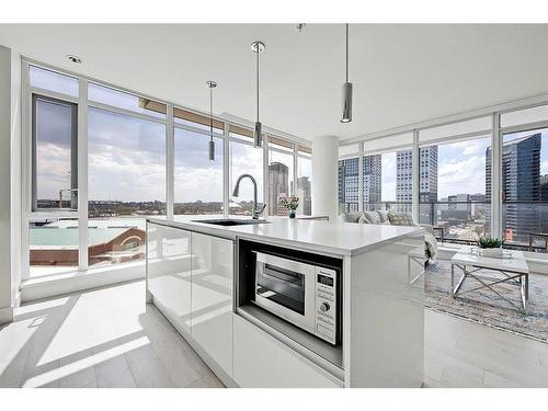 1009-1188 3 Street Se, Calgary, AB - Indoor Photo Showing Kitchen With Upgraded Kitchen