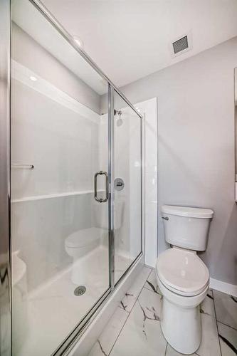 3213-111 Wolf Creek Drive Se, Calgary, AB - Indoor Photo Showing Bathroom