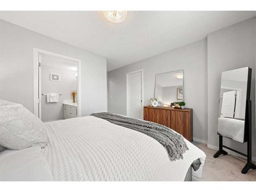 508 Harvest Grove Ne, Calgary, AB - Indoor Photo Showing Bedroom