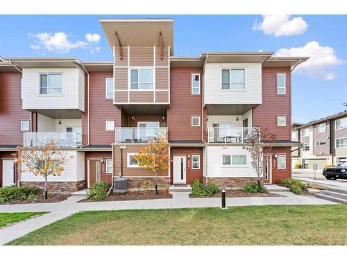 508 Harvest Grove Ne, Calgary, AB - Outdoor With Facade