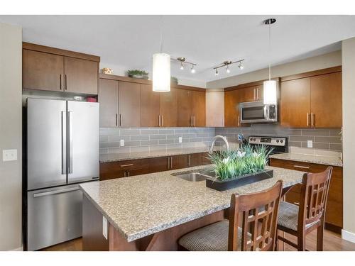 535 Redstone View Ne, Calgary, AB - Indoor Photo Showing Kitchen