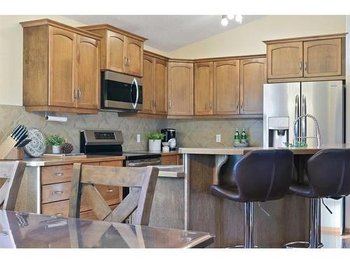 264 Ranch Close, Strathmore, AB - Indoor Photo Showing Kitchen