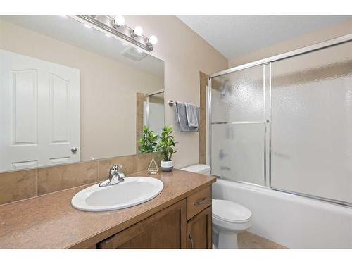 264 Ranch Close, Strathmore, AB - Indoor Photo Showing Bathroom