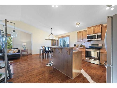 264 Ranch Close, Strathmore, AB - Indoor Photo Showing Kitchen