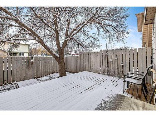 11 Midpark Drive Se, Calgary, AB - Outdoor