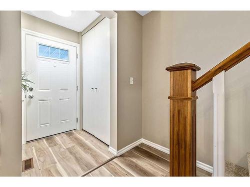 11 Midpark Drive Se, Calgary, AB - Indoor Photo Showing Other Room