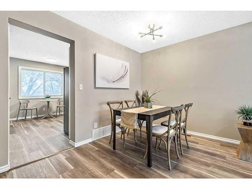 11 Midpark Drive Se, Calgary, AB - Indoor Photo Showing Dining Room