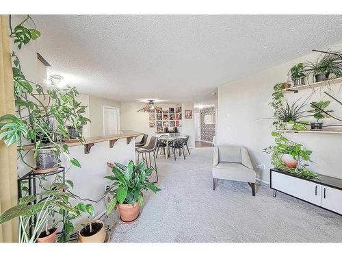 1102-10 Prestwick Bay Se, Calgary, AB - Indoor