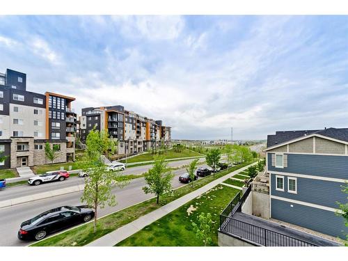 313-195 Kincora Glen Road Nw, Calgary, AB - Outdoor