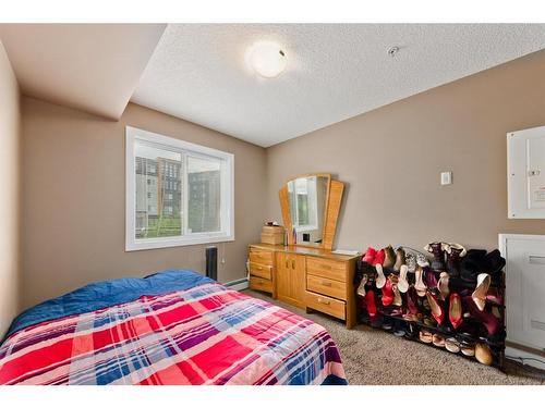 313-195 Kincora Glen Road Nw, Calgary, AB - Indoor Photo Showing Bedroom