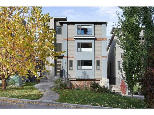 826 Durham Avenue Sw, Calgary, AB - Outdoor With Facade