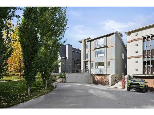 826 Durham Avenue Sw, Calgary, AB - Outdoor With Facade