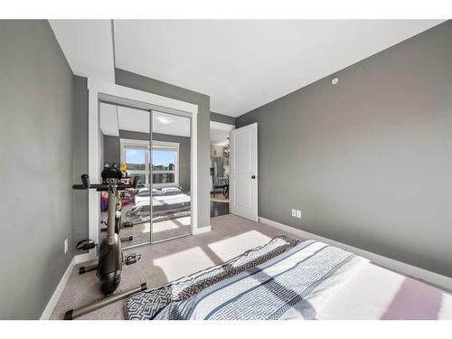 4403-302 Skyview Ranch Drive Ne, Calgary, AB - Indoor Photo Showing Bedroom