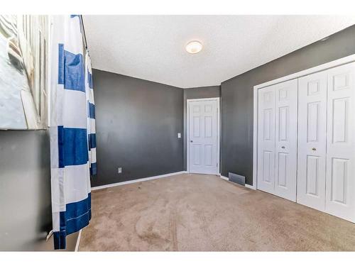 1 Royal Elm Way Nw, Calgary, AB - Indoor