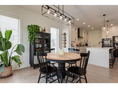 55 Walcrest View Se, Calgary, AB - Indoor Photo Showing Dining Room