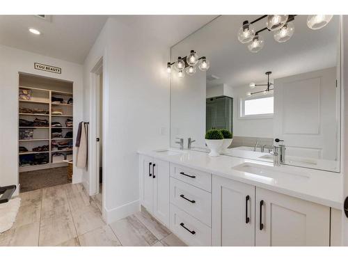 55 Walcrest View Se, Calgary, AB - Indoor Photo Showing Bathroom