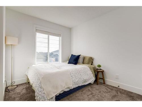 55 Walcrest View Se, Calgary, AB - Indoor Photo Showing Bedroom