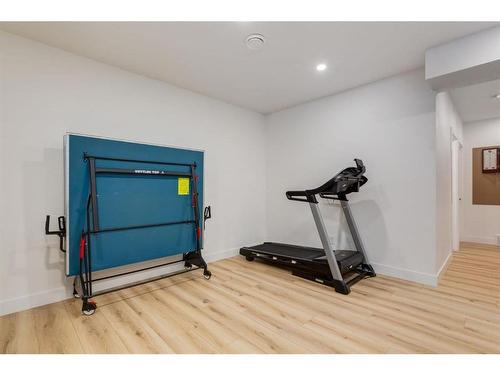 55 Walcrest View Se, Calgary, AB - Indoor Photo Showing Gym Room