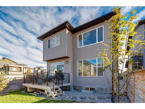 55 Walcrest View Se, Calgary, AB - Outdoor