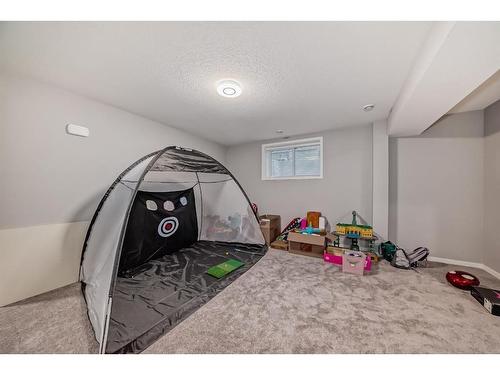 11 West Grove Common Sw, Calgary, AB - Indoor