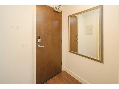 455-222 Riverfront Avenue Sw, Calgary, AB - Indoor Photo Showing Other Room