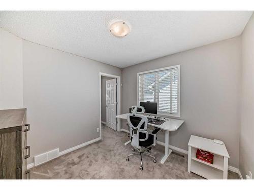 2 Evansbrooke Manor Nw, Calgary, AB - Indoor Photo Showing Office