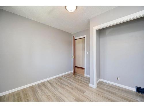 36 Taylor Way Se, Airdrie, AB - Indoor Photo Showing Other Room