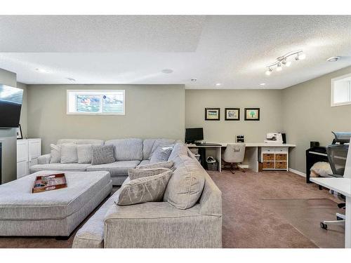 264 Brightonwoods Gardens Se, Calgary, AB - Indoor Photo Showing Basement