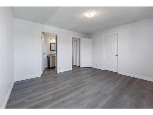 345 Falshire Drive Ne, Calgary, AB - Indoor Photo Showing Other Room