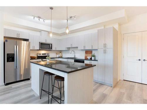 4411-15 Sage Meadows Landing Nw, Calgary, AB - Indoor Photo Showing Kitchen