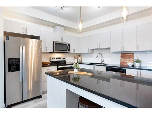 4411-15 Sage Meadows Landing Nw, Calgary, AB - Indoor Photo Showing Kitchen With Upgraded Kitchen