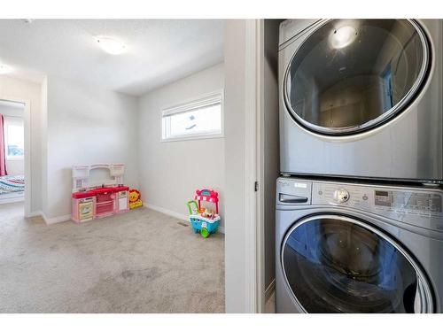 45 Legacy Glen Street Se, Calgary, AB - Indoor Photo Showing Laundry Room