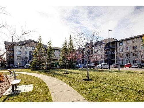 1212-8 Bridlecrest Drive Sw, Calgary, AB - Outdoor With Facade