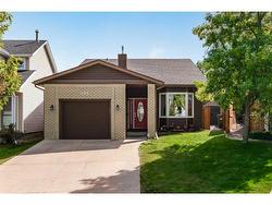 436 Strathcona Mews SW Calgary, AB T2H 1W4