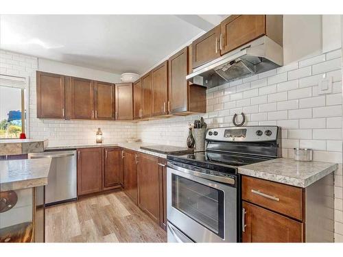 71067 Township Road 38-0, Rural Clearwater County, AB - Indoor Photo Showing Kitchen With Stainless Steel Kitchen