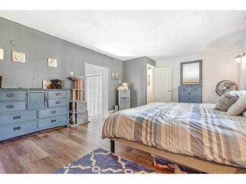 71067 Township Road 38-0, Rural Clearwater County, AB - Indoor Photo Showing Bedroom